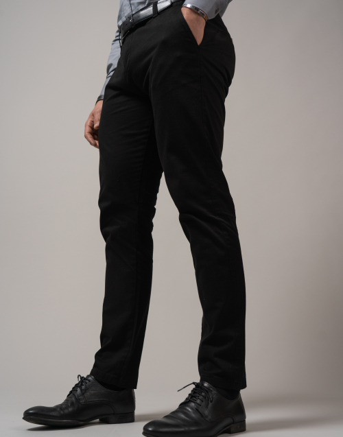 PANTALONES SLIM-FIT COLOR LISO